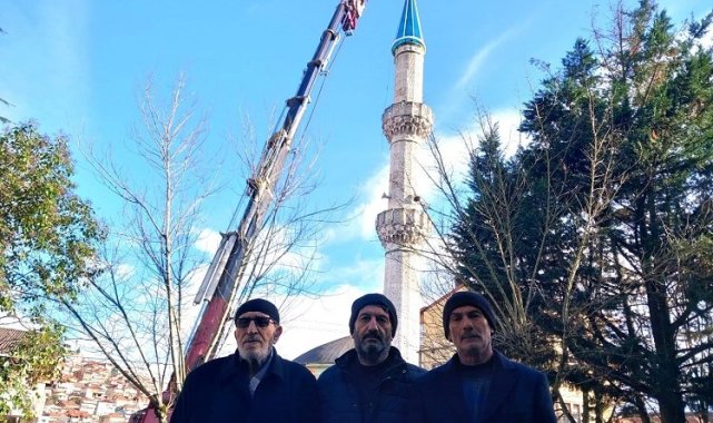 Büyükşehir, Elmalık Camii'nin minare külahını yeniledi