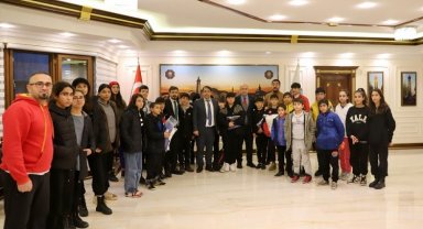 Diyarbakır Büyükşehir milli sporcuları ağırladı