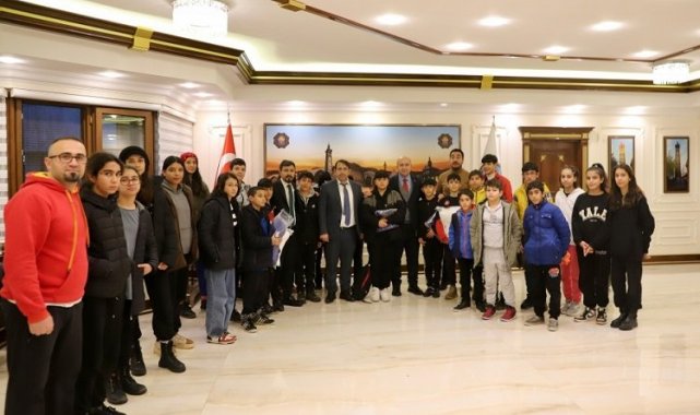 Diyarbakır Büyükşehir milli sporcuları ağırladı