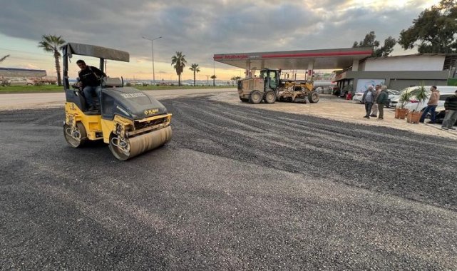 Hatay Büyükşehir'den üretim yollarına yeni asfalt