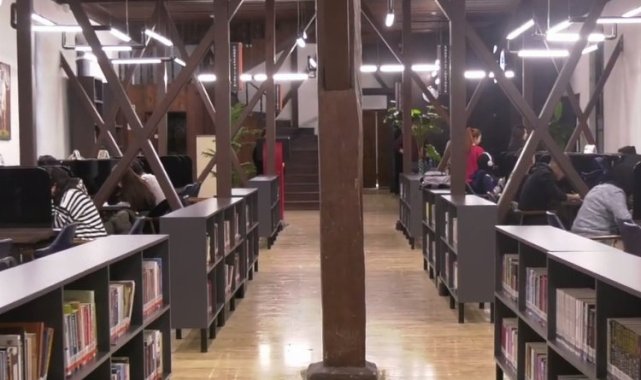 İnegöl'ün Nöbetçi Kitaphane'si öğrencilere büyük bir fırsat