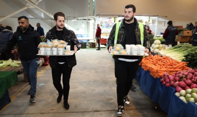 Kocaeli Büyükşehir, pazarcıların içini ısıttı