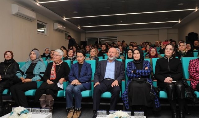 Kocasinan Akademi'de 'Aile Ve Çocuk İletişim'i konuşuldu
