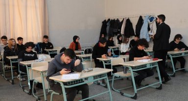 Konya'da üniversite adaylarına eğitim desteği