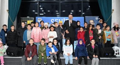 Konya'daki Şehir Konferansı'nda şehitlere dua