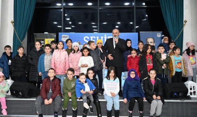 Konya'daki Şehir Konferansı'nda şehitlere dua