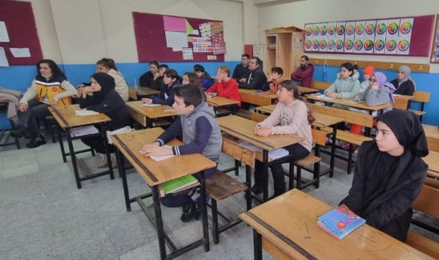 Manisa İtfaiyesi öğrencilerle buluştu
