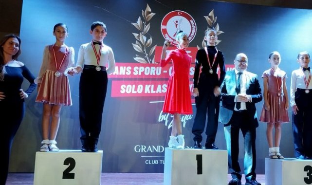Muratpaşa'ya 15 madalyayla döndüler