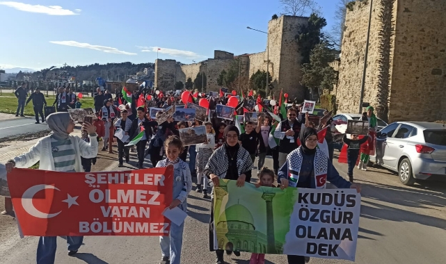 Sinop'ta çocuklar Gazze için yürüdü!