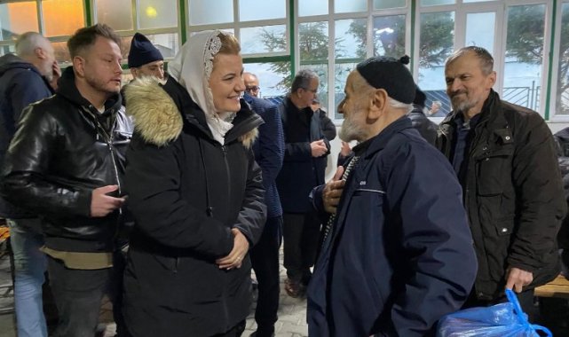 Başkan Hürriyet İzmitlilerle buluşmaya devam ediyor