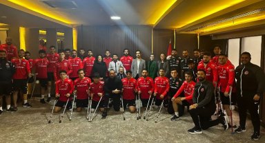Başkan Solmaz'dan Ampute Futbol Milli Takımı'na ziyaret