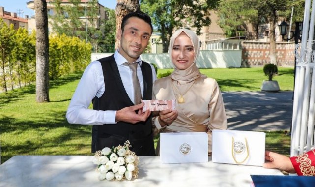 Başkan Yalçın'dan anlamlı nikah hatırası 2 bini aştı