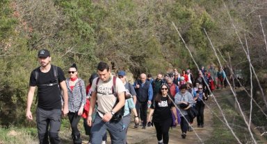 Bizim Köy Doğa Yürüyüşünde tohum topları toprakla buluştu