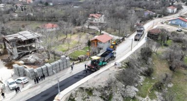 Büyükşehir'den İbradı'ya sıcak asfalt