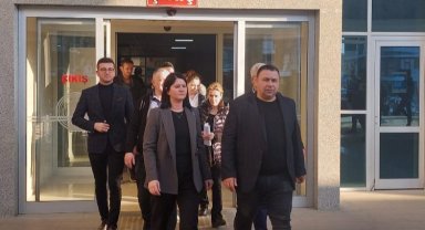 Edirne'de Ciravoğlu çekildi, Akın resmen CHP'nin adayı