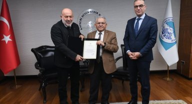 Kayseri Erciyes'te Kar Motosikleti Şampiyonası heyecanı