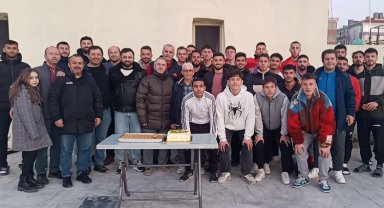 Keşansporlu bir grup taraftardan takıma mangal partisi