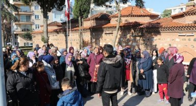 Kulalı kadınlar Manisa'nın tarihine yolculuk etti