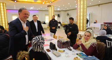Tatlıdede, muhtar ve şehit aileleriyle bir araya geldi