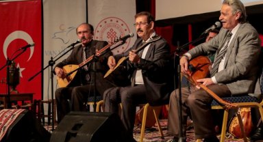 Van'da âşıklar şenliği düzenlendi