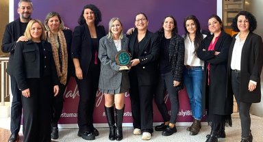 Allianz Türkiye'nin "Bir Kız Gelecek" Programına ödül