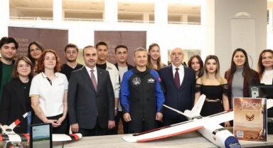 Bakan Kacır ve ilk Türk astronot Gezeravcı Dokuz Eylül'de
