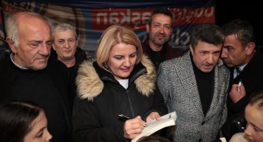 Başkan Hürriyet, Gedikli'de coşkuyla karşılandı