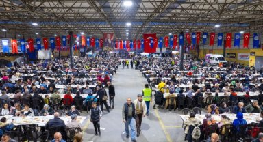 Başkan Tokat, iftar sofrasında vatandaşla buluştu