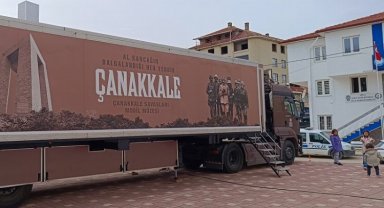 Bilecik Pazaryeri'nde 'Mobil Müze Tır'a yoğun ilgi