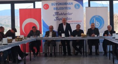 Bursa Büyükorhan'da Başkan Korkmaz muhtarlarla buluştu