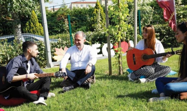 Bursa İnegöl'de gençler el üstünde