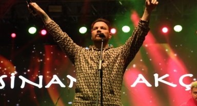 Bursa Osmangazi'de coşku Sinan Akçıl'la sürdü