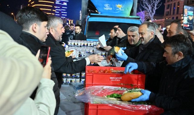 Bursa'da Başkan Aktaş'tan gençlere 'her ay gece döneri' sözü