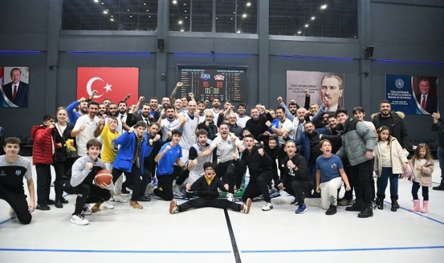 Çayırova Belediyesi, Bornova deplasmanında