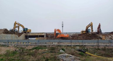 D-100 üzerindeki üstgeçitte imalatlar yapılıyor