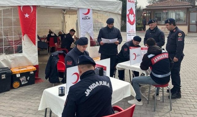 Edirne Jandarma Komutanlığı'ndan kan bağışı kampanyası