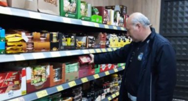 İnegöl Belediyesi Zabıta Müdürlüğü ekipleri ihlale geçit vermiyor