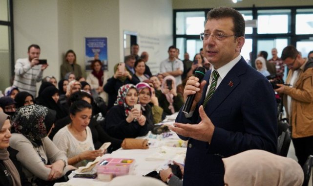 İstanbul'da İmamoğlu çifti İSMEK kursiyerleriyle buluştu