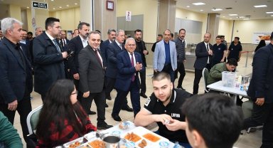 Kayseri protokolü ERÜ iftarında