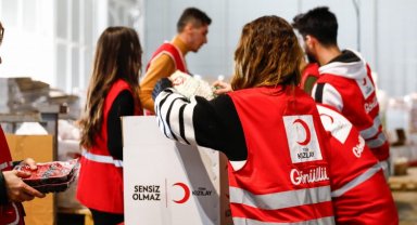 Kızılay Ramazan'da milyonlara ulaşıyor