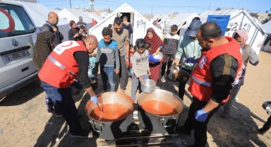 Kızılay'ın 'iyilik gemisi' Mısır'a ulaştı