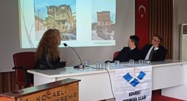 Kocaeli Aydınlar Ocağı'nda şehrin yeniden inşaası konuşuldu