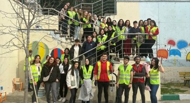 Kocaeli Gönüllüleri anaokulu duvarlarını renklendirdi