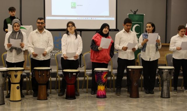 Kocaeli'de özel çocuklardan Yeşilay'a engelsiz nağmeler