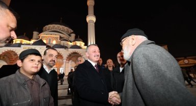 Mehmet Ali Paşa Merkez Caminde ilk teravih