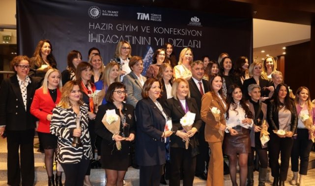 Moda endüstrisinin yıldızları ödüllerine kavuştu