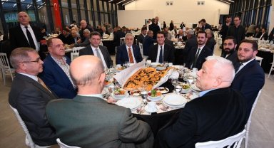 Osmangazi Meydanı'nda esnaf buluşması