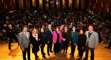Türkan Şoray üreten kadınlar için geldi