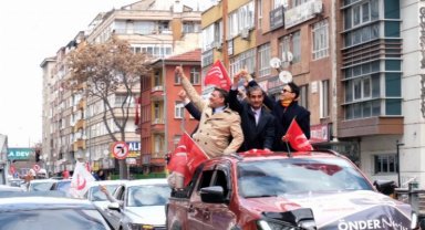 Yeniden Refah Partisi'nden gövde gösterisi
