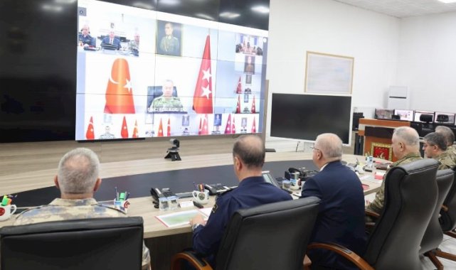 Bakan Güler komutanlara seslendi: Terörü bitireceğiz